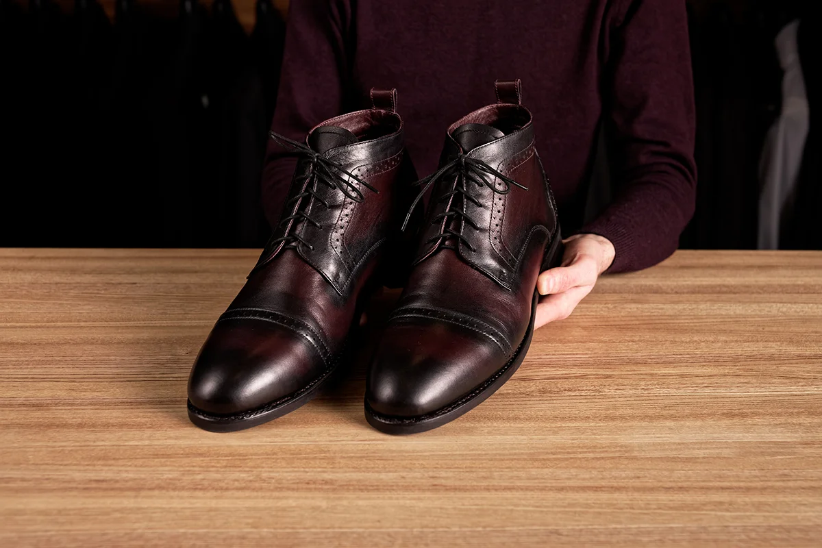 Темно-бордовые высокие кожаные ботинки ручной работы